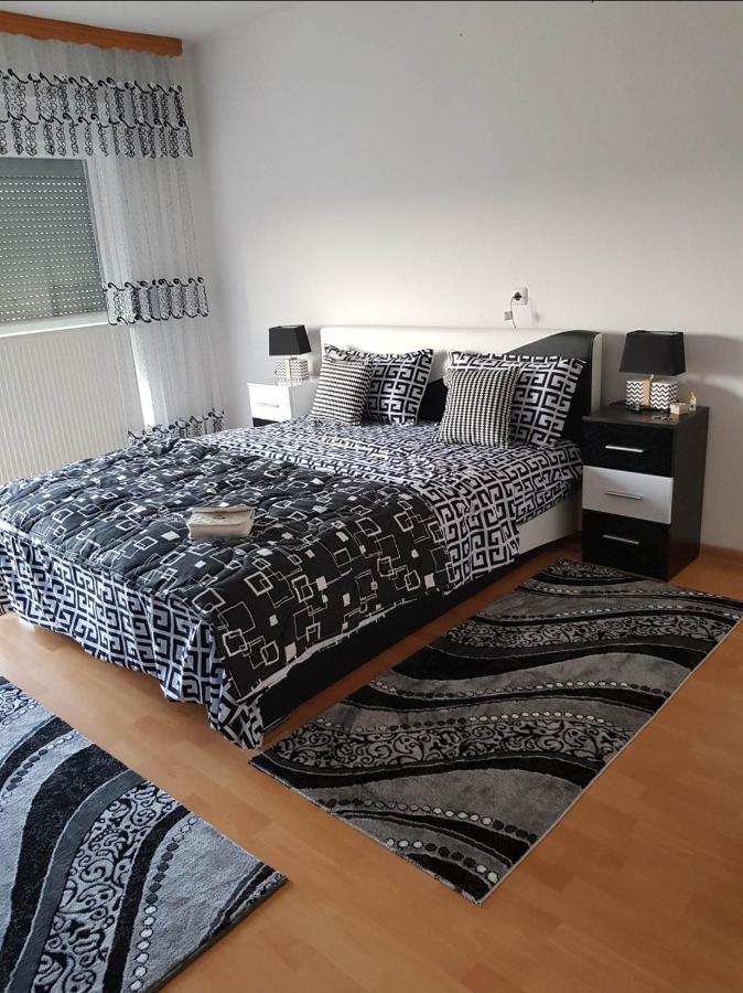 Ferienwohnung Sabina 波斯尼亚克鲁帕 外观 照片
